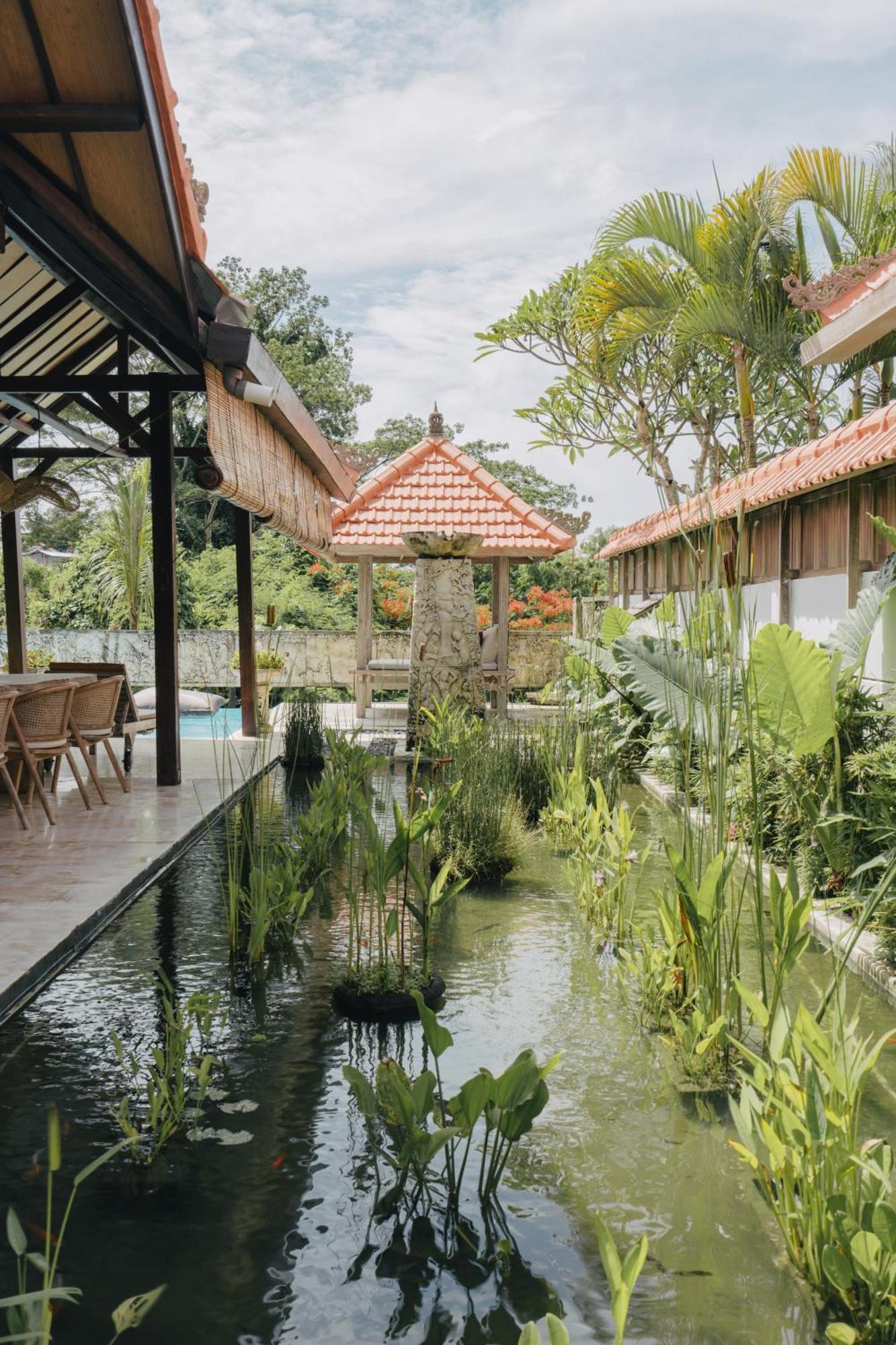 Tropical Asmara * Uluwatu (Bali)